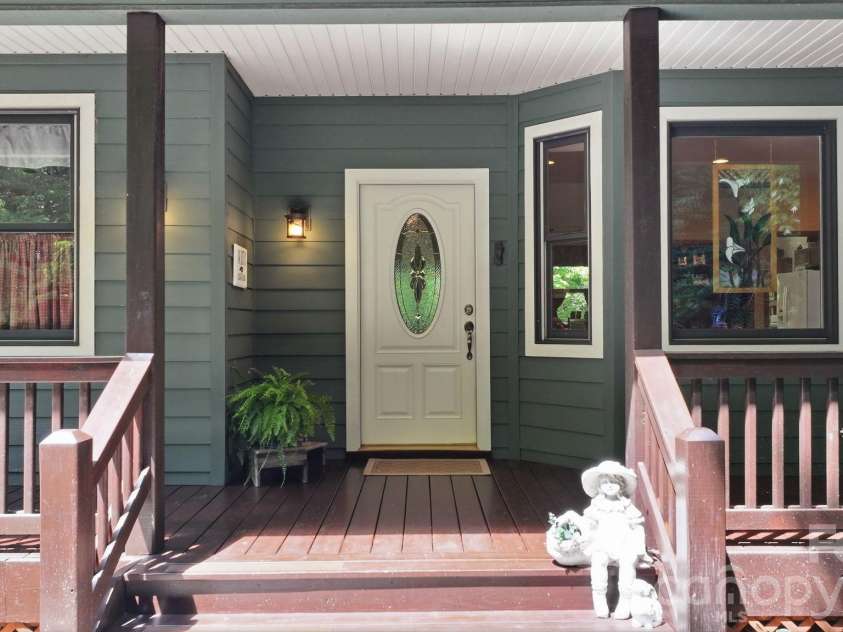 121 Forest Run Rd Forest Run Road, Whittier, NC 28789.  MLS# CAR4402161, YatesRealty ID 37261. 