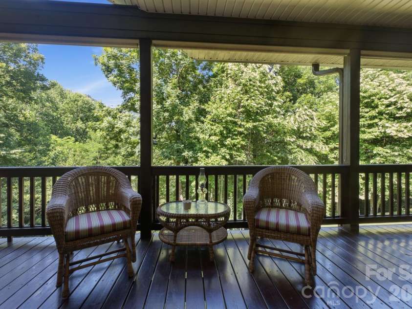 121 Forest Run Rd Forest Run Road, Whittier, NC 28789.  MLS# CAR4402161, YatesRealty ID 37261. 