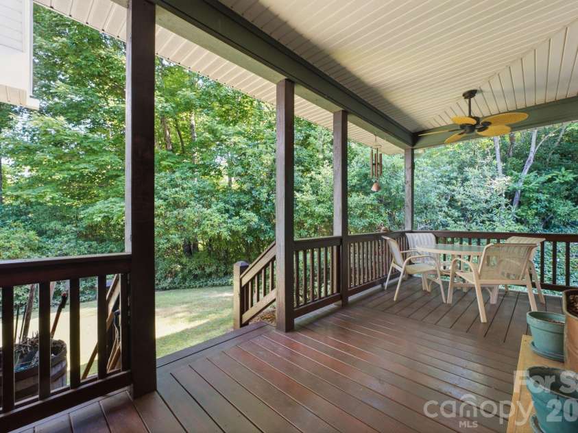121 Forest Run Rd Forest Run Road, Whittier, NC 28789.  MLS# CAR4402161, YatesRealty ID 37261. 