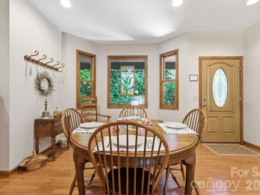 121 Forest Run Rd Forest Run Road, Whittier, NC 28789.  MLS# CAR4402161, YatesRealty ID 37261. 