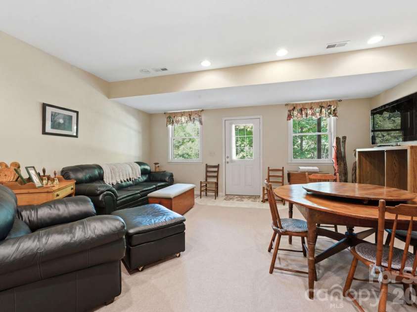 121 Forest Run Rd Forest Run Road, Whittier, NC 28789.  MLS# CAR4402161, YatesRealty ID 37261. 