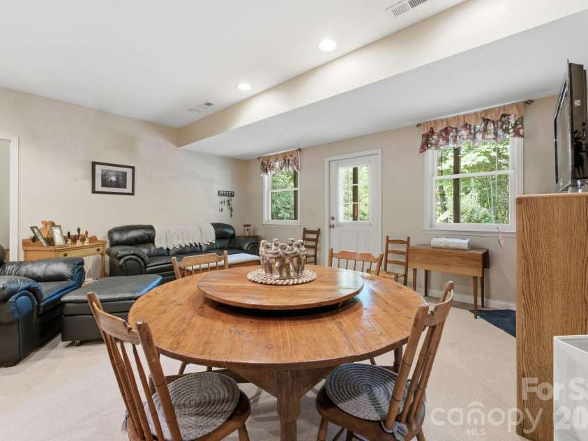 121 Forest Run Rd Forest Run Road, Whittier, NC 28789.  MLS# CAR4402161, YatesRealty ID 37261. 