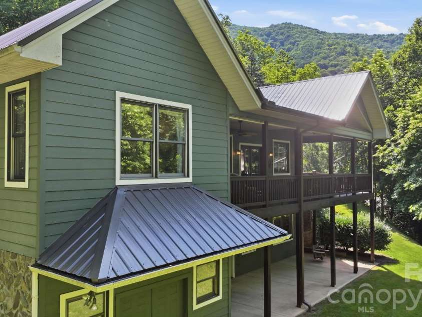 121 Forest Run Rd Forest Run Road, Whittier, NC 28789.  MLS# CAR4402161, YatesRealty ID 37261. 