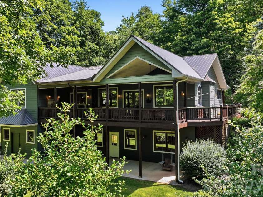 121 Forest Run Rd Forest Run Road, Whittier, NC 28789.  MLS# CAR4402161, YatesRealty ID 37261. 