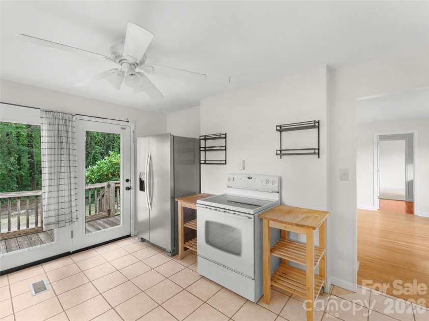 1705 Willow Road, Hendersonville, NC 28739.  MLS# CAR4399528, YatesRealty ID 37264. 