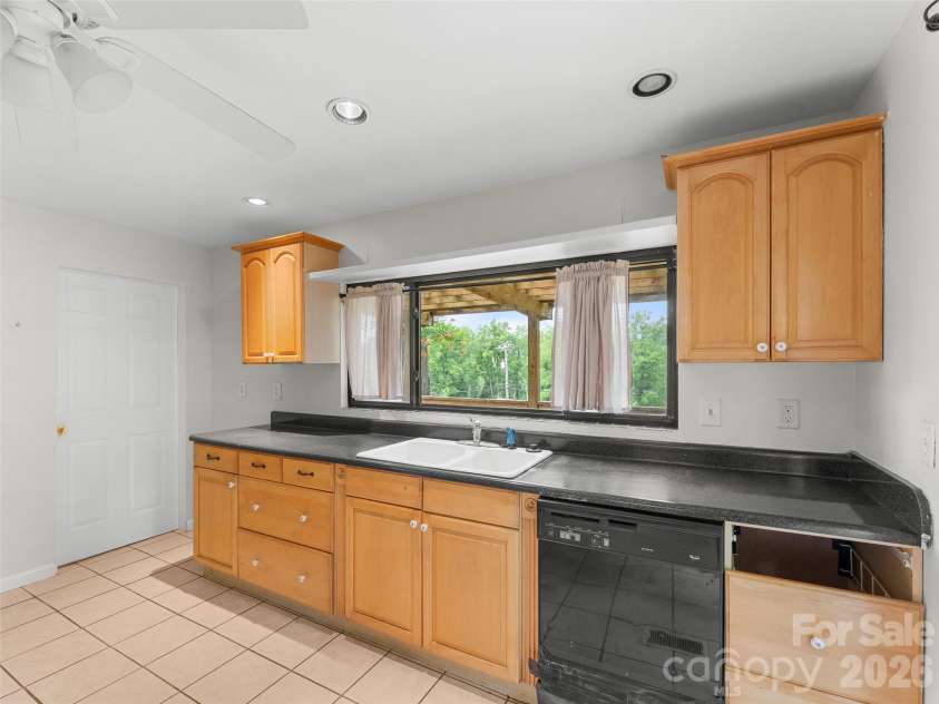 1705 Willow Road, Hendersonville, NC 28739.  MLS# CAR4399528, YatesRealty ID 37264. 