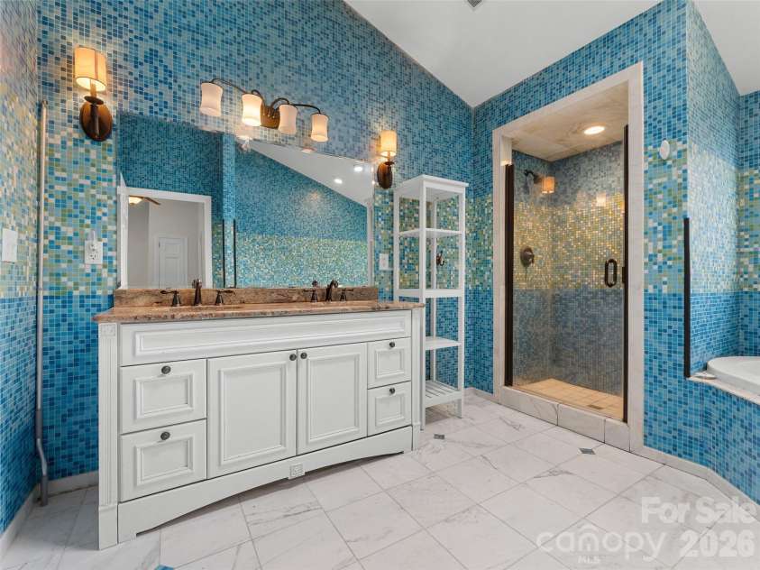 1705 Willow Road, Hendersonville, NC 28739.  MLS# CAR4399528, YatesRealty ID 37264. 