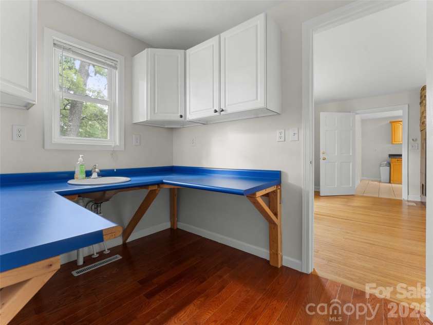 1705 Willow Road, Hendersonville, NC 28739.  MLS# CAR4399528, YatesRealty ID 37264. 