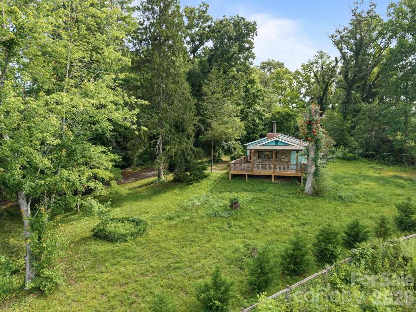 1705 Willow Road, Hendersonville, NC 28739.  MLS# CAR4399528, YatesRealty ID 37264. 