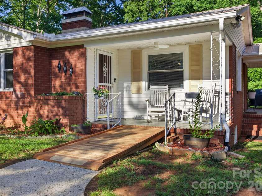 309 Sowers Ferry Road, Salisbury, NC 28144.  MLS# CAR4404817, YatesRealty ID 37265. 