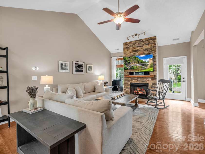 17 Black Iron Lane, Hendersonville, NC 28792.  MLS# CAR4393003, YatesRealty ID 37266. 