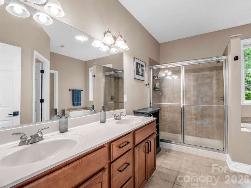 17 Black Iron Lane, Hendersonville, NC 28792.  MLS# CAR4393003, YatesRealty ID 37266. 