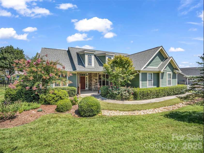 17 Black Iron Lane, Hendersonville, NC 28792.  MLS# CAR4393003, YatesRealty ID 37266. 