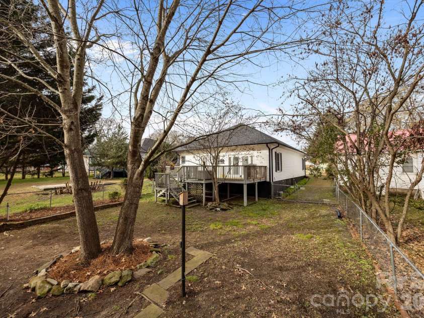 1223 Lafayette Street, Shelby, NC 28152.  MLS# CAR4373858, YatesRealty ID 3727. Completely fenced-in backyard.