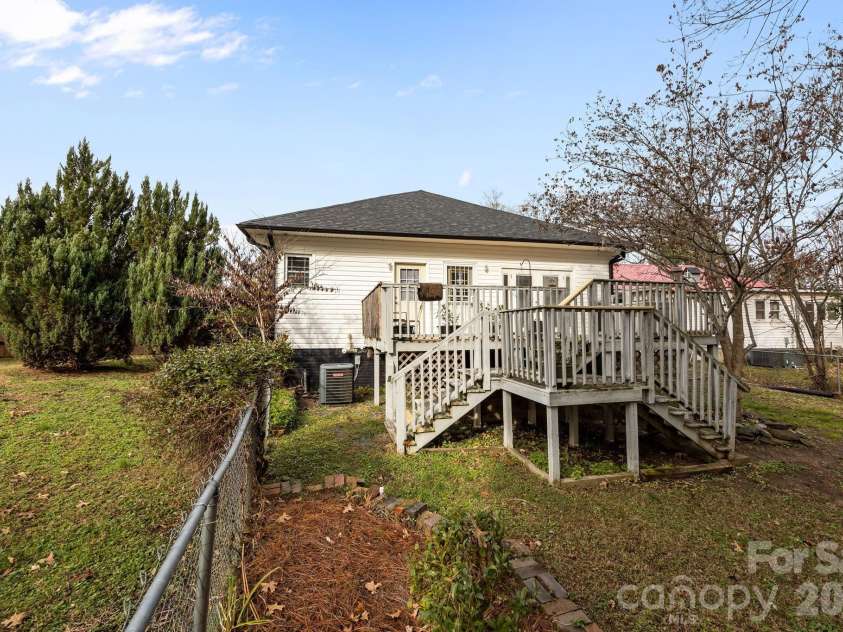 1223 Lafayette Street, Shelby, NC 28152.  MLS# CAR4373858, YatesRealty ID 3727. Large Deck