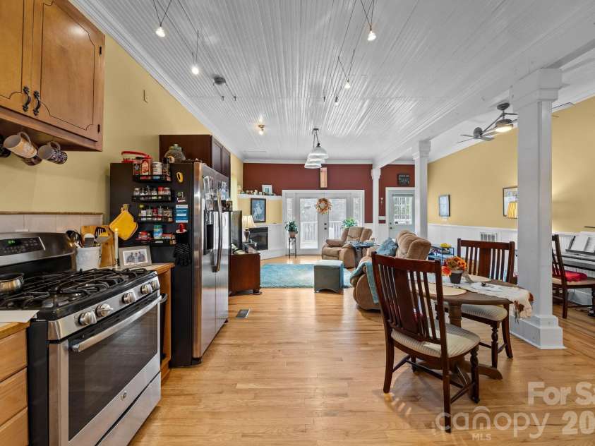 1223 Lafayette Street, Shelby, NC 28152.  MLS# CAR4373858, YatesRealty ID 3727. Lots of lots of unique features throughout, open & spacious, beautiful wood floors & high ceilings