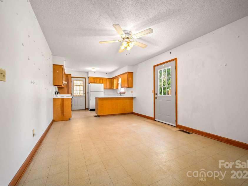 49 Meadowbrook Road, Rutherfordton, NC 28139.  MLS# CAR4324509, YatesRealty ID 3727. Dining Room