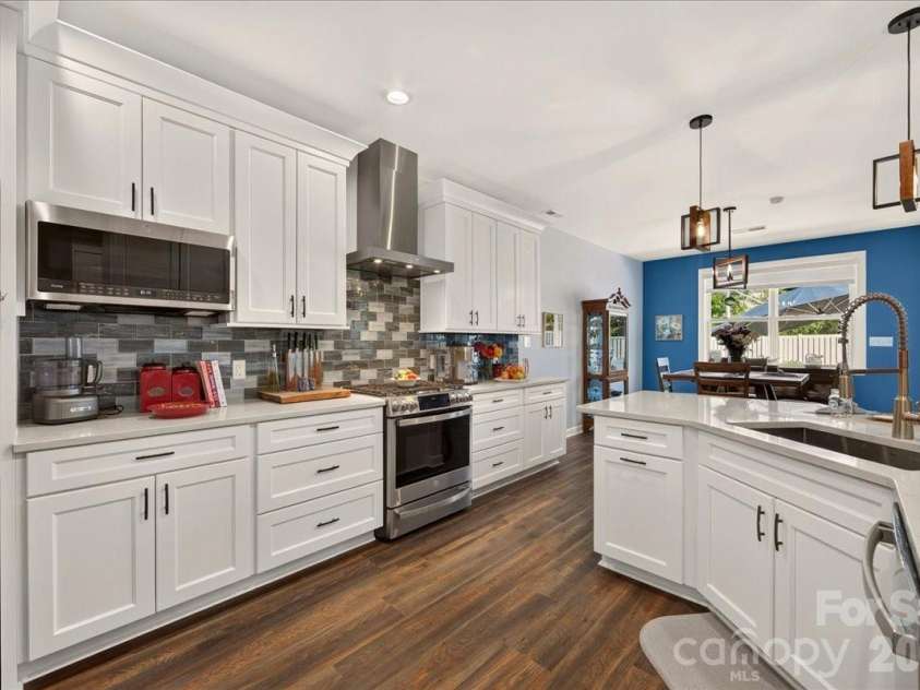 1437 Imperial Court, York, SC 29745.  MLS# CAR4396228, YatesRealty ID 37270. 