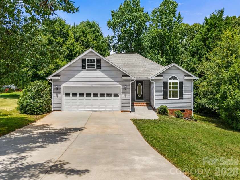 710 Painted Lady Court, Rock Hill, SC 29732.  MLS# CAR4403084, YatesRealty ID 37276. 