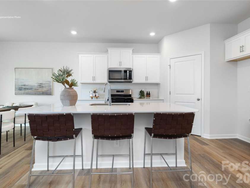 2027 Moorside Court, Lancaster, SC 29720.  MLS# CAR4404852, YatesRealty ID 37279. 