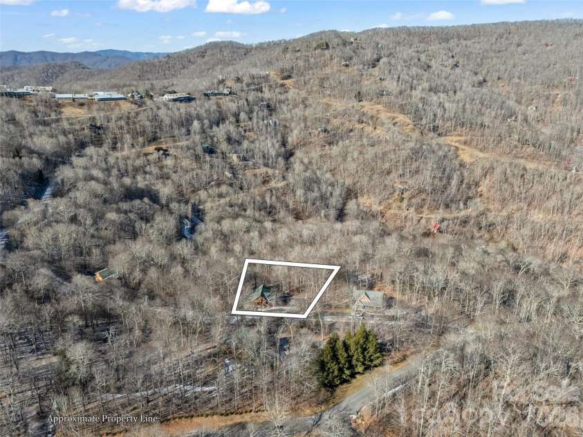 32 Zebulon Lane, Mars Hill, NC 28754.  MLS# CAR4336470, YatesRealty ID 3728. 