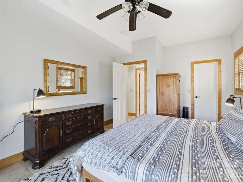 32 Zebulon Lane, Mars Hill, NC 28754.  MLS# CAR4336470, YatesRealty ID 3728. 