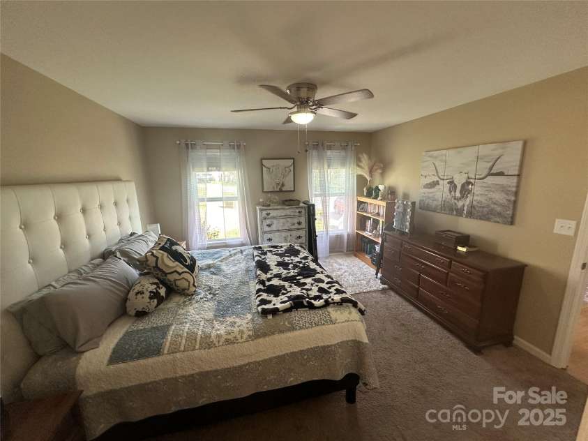 52 Restful Lane, Hickory, NC 28601.  MLS# CAR4239237, YatesRealty ID 3728. 