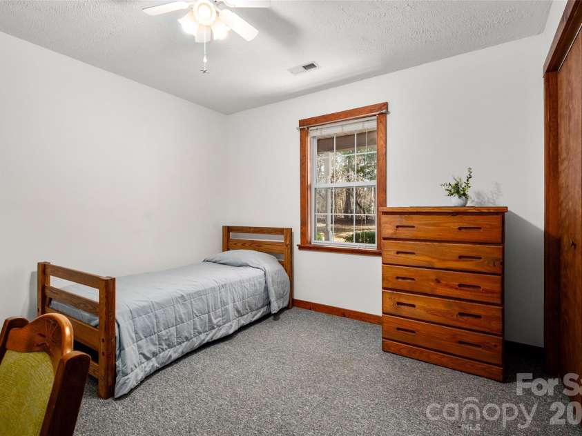 7710 Walkup Road, Waxhaw, NC 28173.  MLS# CAR4344157, YatesRealty ID 3728. 2nd Bedroom