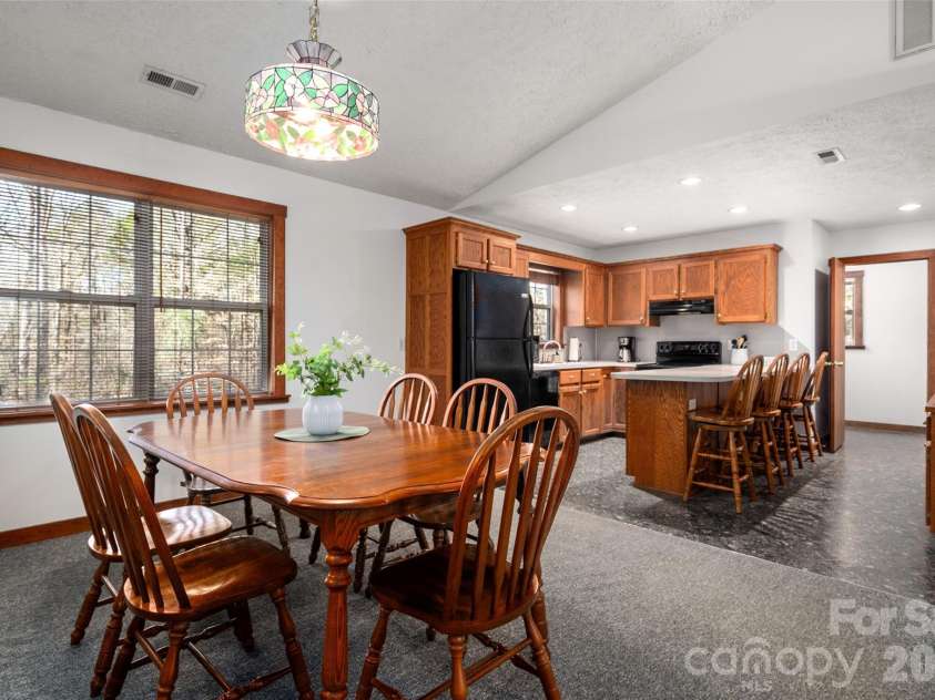 7710 Walkup Road, Waxhaw, NC 28173.  MLS# CAR4344157, YatesRealty ID 3728. 