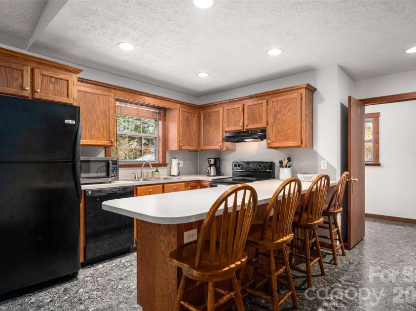 7710 Walkup Road, Waxhaw, NC 28173.  MLS# CAR4344157, YatesRealty ID 3728. 