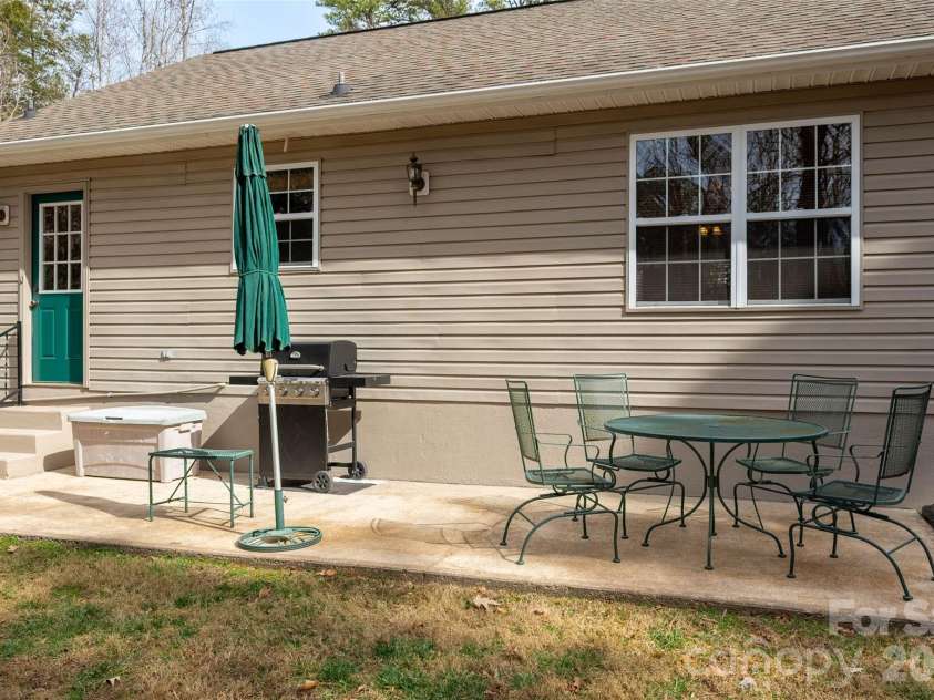 7710 Walkup Road, Waxhaw, NC 28173.  MLS# CAR4344157, YatesRealty ID 3728. 