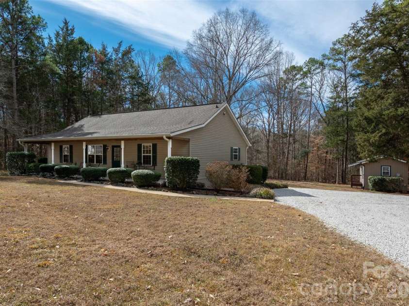 7710 Walkup Road, Waxhaw, NC 28173.  MLS# CAR4344157, YatesRealty ID 3728. 