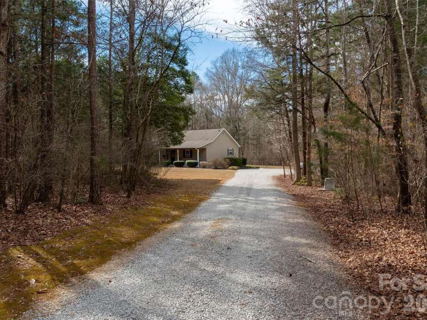 7710 Walkup Road, Waxhaw, NC 28173.  MLS# CAR4344157, YatesRealty ID 3728. 