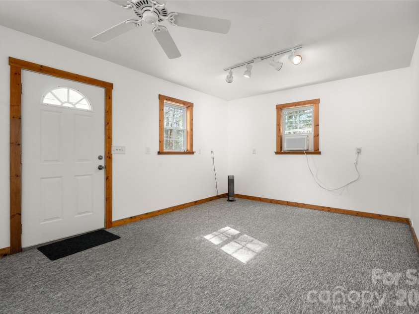 7710 Walkup Road, Waxhaw, NC 28173.  MLS# CAR4344157, YatesRealty ID 3728. Detached Office/Studio
