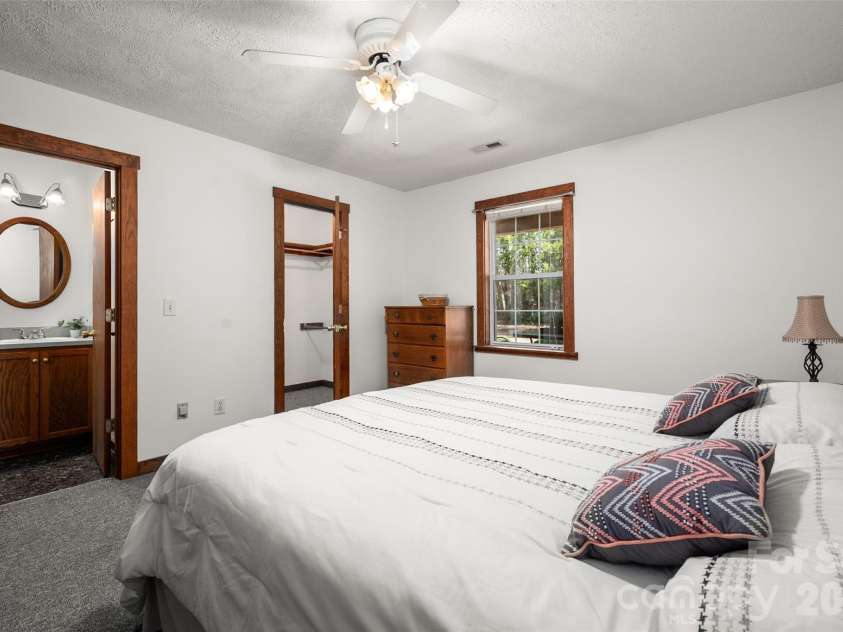 7710 Walkup Road, Waxhaw, NC 28173.  MLS# CAR4344157, YatesRealty ID 3728. Primary Bedroom