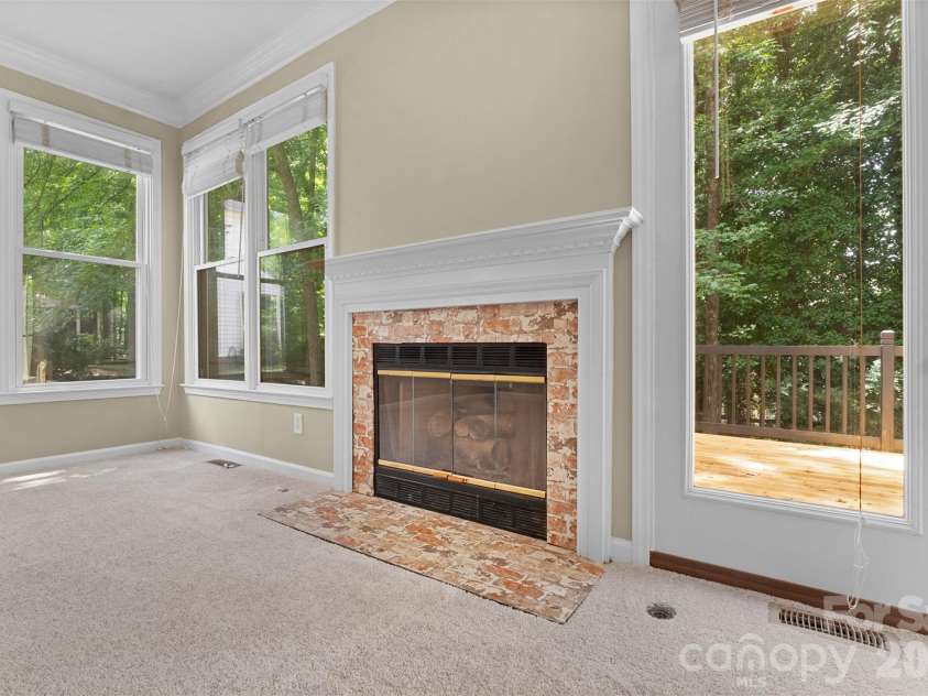 8610 Forest Shadow Circle, Cornelius, NC 28031.  MLS# CAR4401758, YatesRealty ID 37280. 