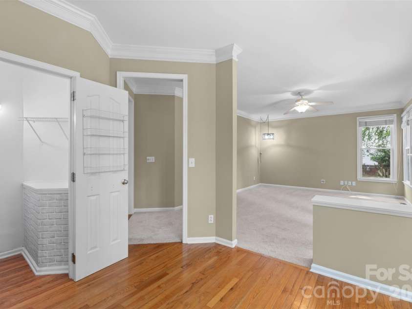 8610 Forest Shadow Circle, Cornelius, NC 28031.  MLS# CAR4401758, YatesRealty ID 37280. 