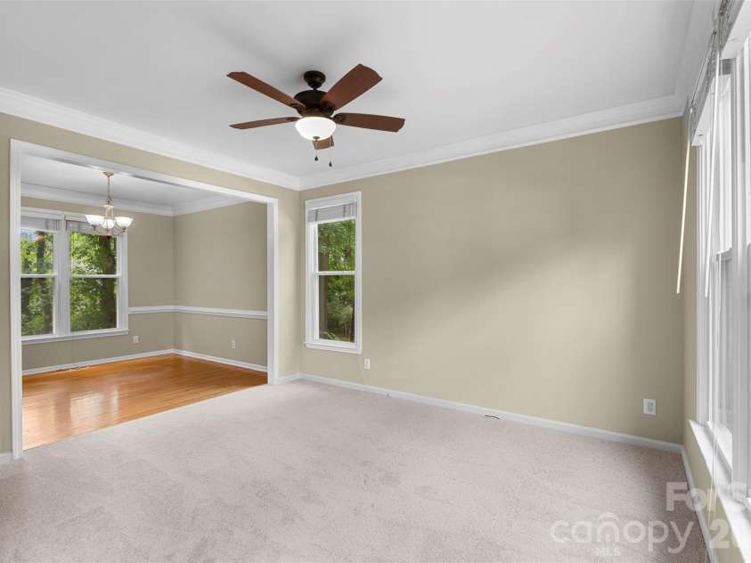 8610 Forest Shadow Circle, Cornelius, NC 28031.  MLS# CAR4401758, YatesRealty ID 37280. 