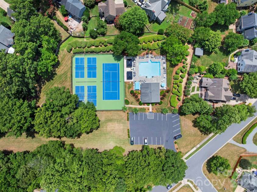 8610 Forest Shadow Circle, Cornelius, NC 28031.  MLS# CAR4401758, YatesRealty ID 37280. 