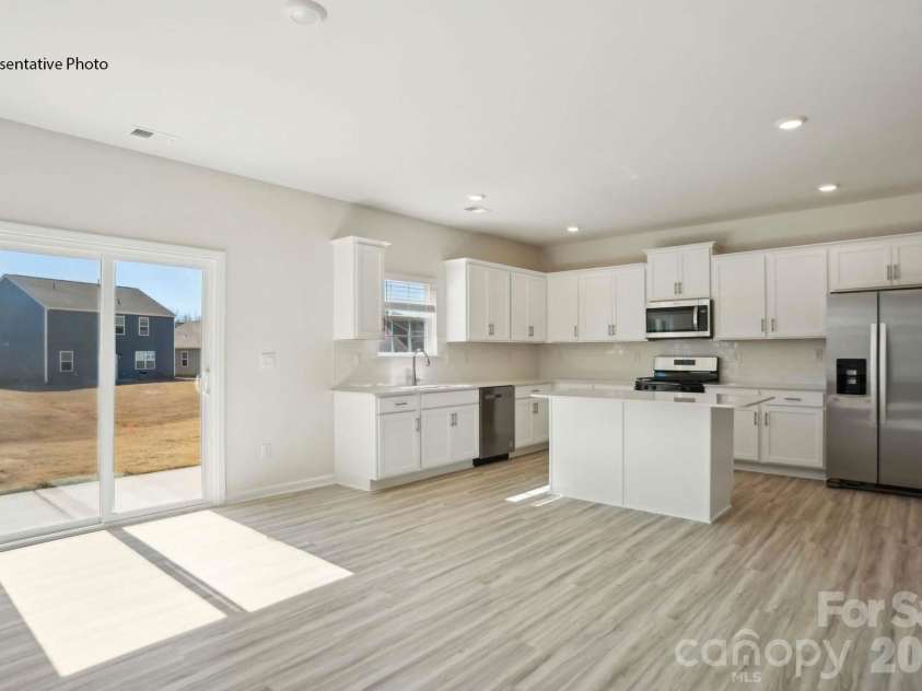 2031 Moorside Court, Lancaster, SC 29720.  MLS# CAR4404858, YatesRealty ID 37281. 