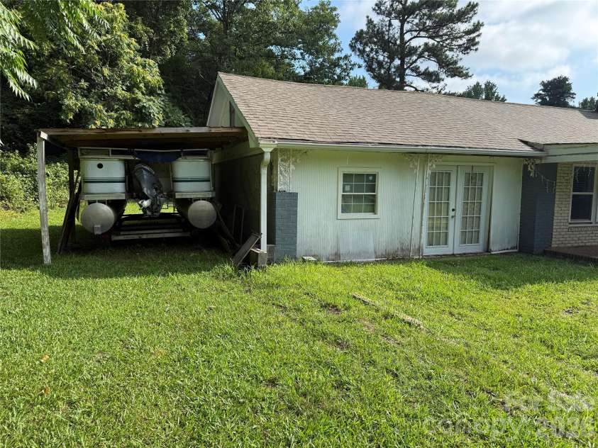 306 O C Pine Drive, Salisbury, NC 28146.  MLS# CAR4400557, YatesRealty ID 37283. 