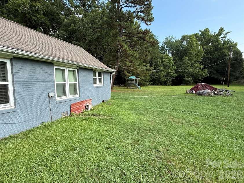 306 O C Pine Drive, Salisbury, NC 28146.  MLS# CAR4400557, YatesRealty ID 37283. 