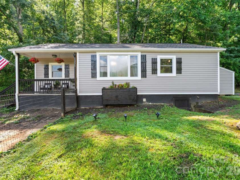1226 Newfound Road, Leicester, NC 28748.  MLS# CAR4404463, YatesRealty ID 37287. 