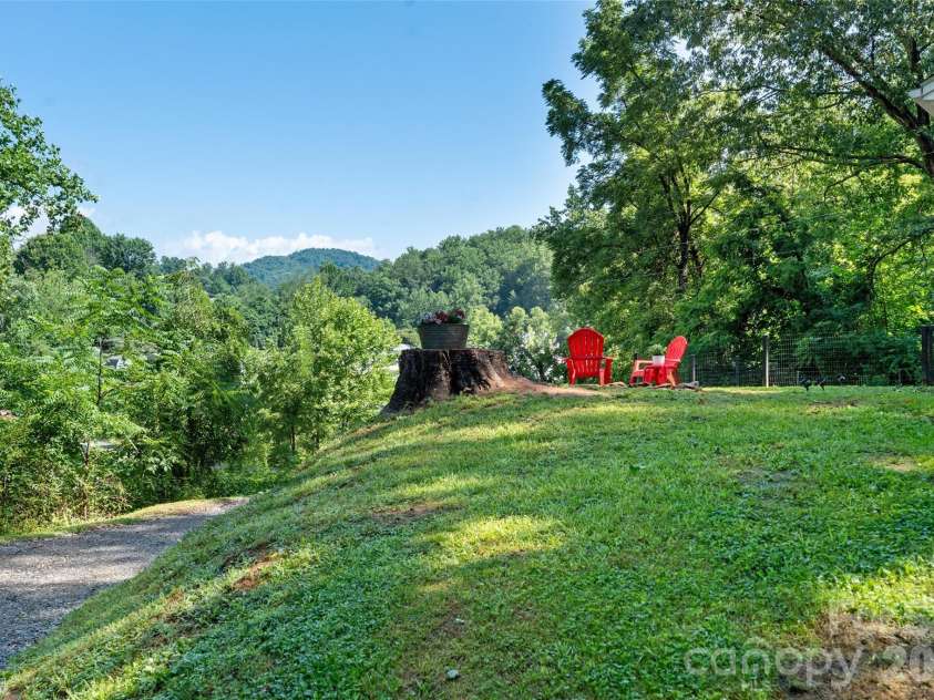 1226 Newfound Road, Leicester, NC 28748.  MLS# CAR4404463, YatesRealty ID 37287. 