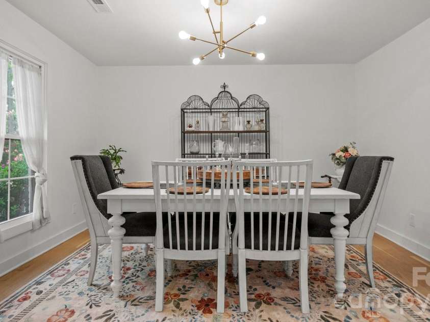 215 Ridgewood Drive, Monroe, NC 28112.  MLS# CAR4401158, YatesRealty ID 37289. 