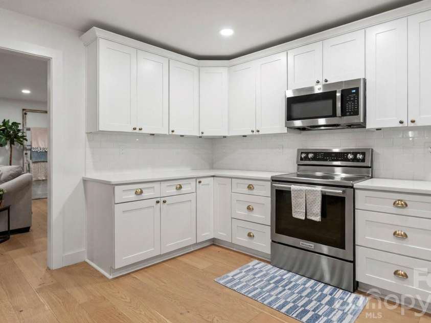 215 Ridgewood Drive, Monroe, NC 28112.  MLS# CAR4401158, YatesRealty ID 37289. 