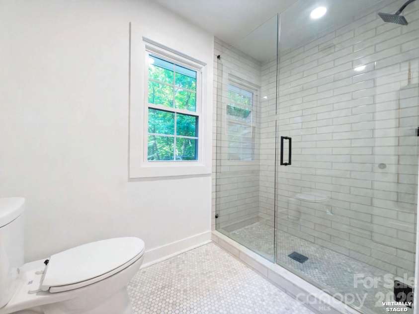 215 Ridgewood Drive, Monroe, NC 28112.  MLS# CAR4401158, YatesRealty ID 37289. 