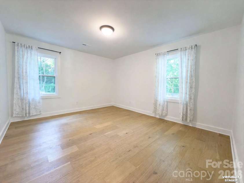 215 Ridgewood Drive, Monroe, NC 28112.  MLS# CAR4401158, YatesRealty ID 37289. 