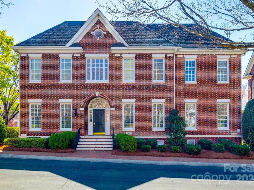2622 Sheffield Crescent Court, Charlotte, NC 28226.  MLS# CAR4234742, YatesRealty ID 3729. 