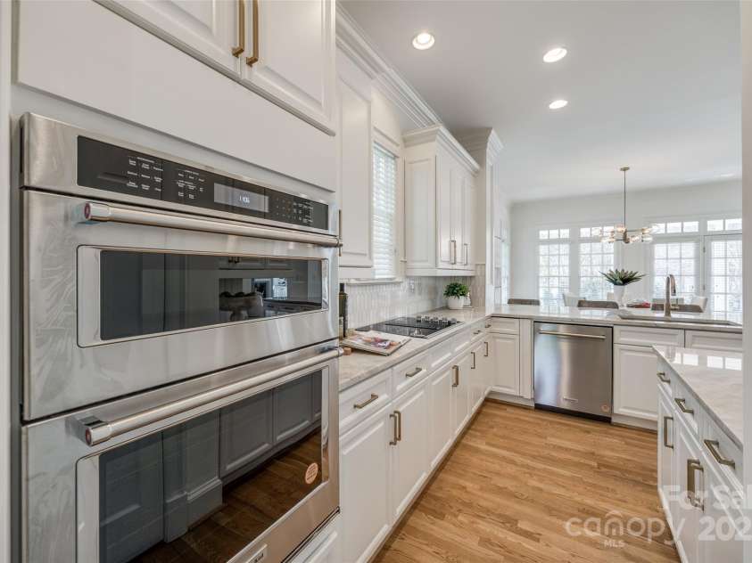 2622 Sheffield Crescent Court, Charlotte, NC 28226.  MLS# CAR4234742, YatesRealty ID 3729. 